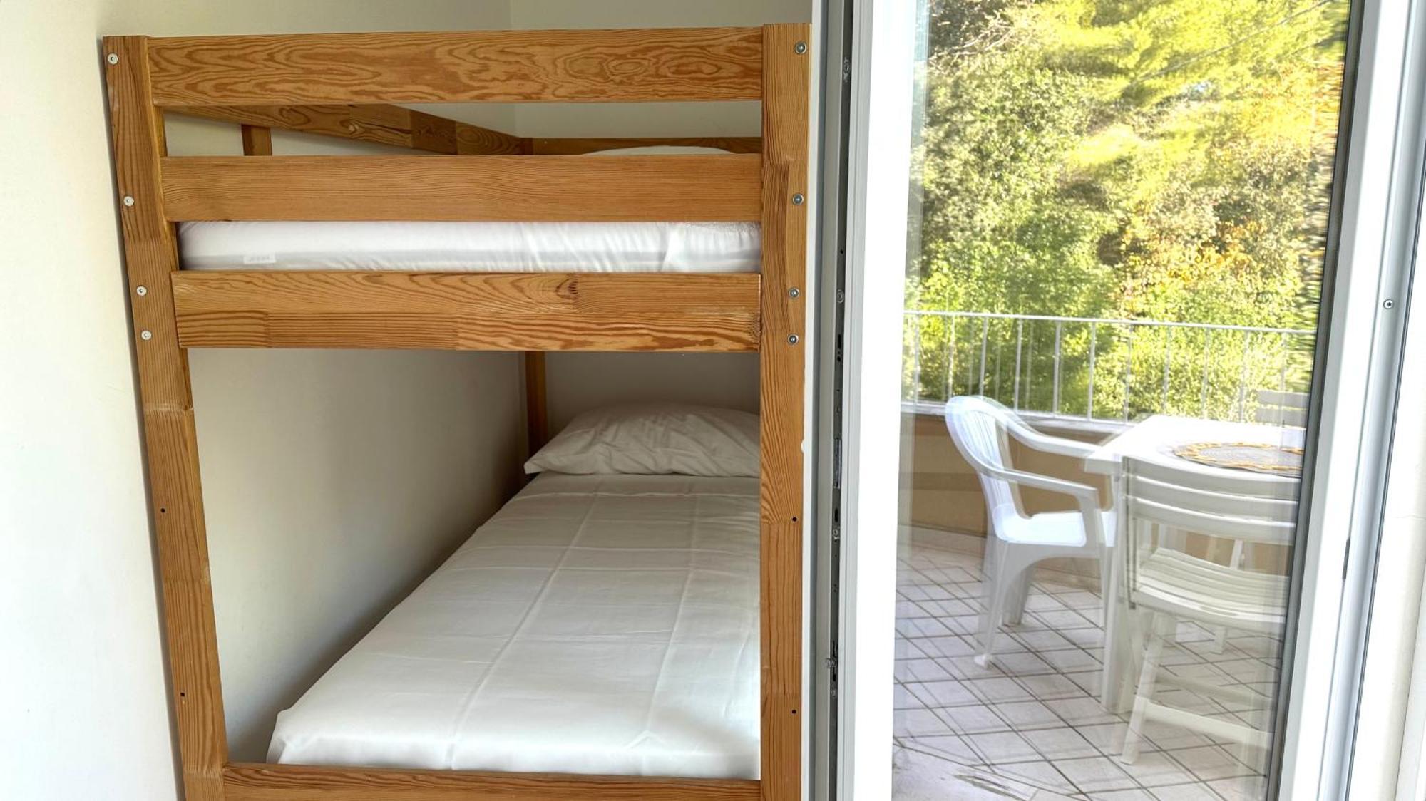 N185 - Numana, Meraviglioso Trilocale Con Terrazzo E Piscina Экстерьер фото